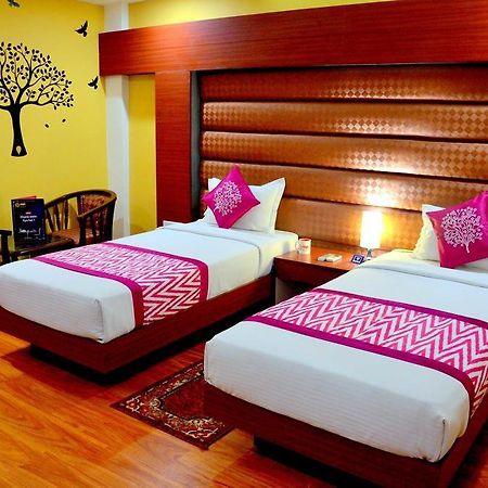 Geetika Galaxy Hotel Kanpur Luaran gambar